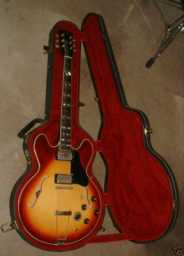 Gibson ES-345 Sunburst 1970.jpg
